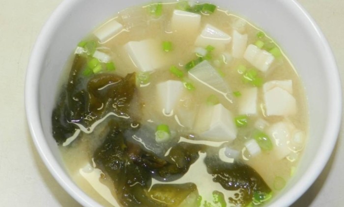 蔬菜豆腐味噌湯